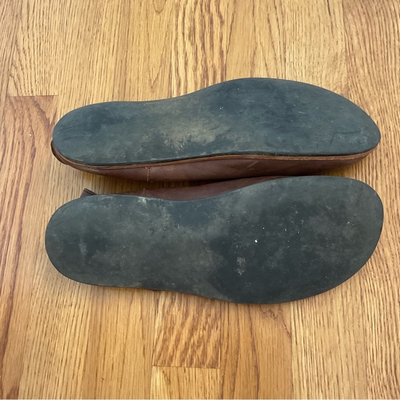 Cliff Dwellers- Hand Made Leather Slip On Shoe. Size Unisex 10 Inches - Picture 9 of 10